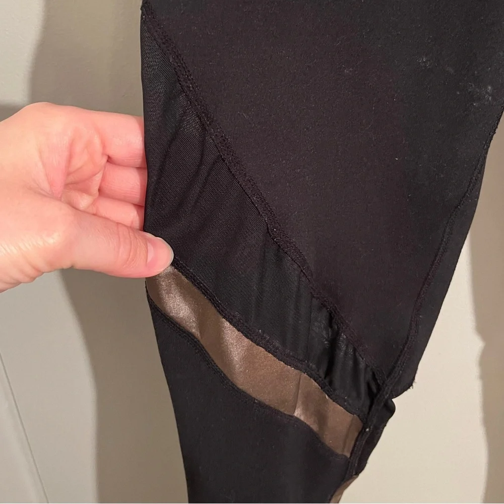 Fabletics color metallic